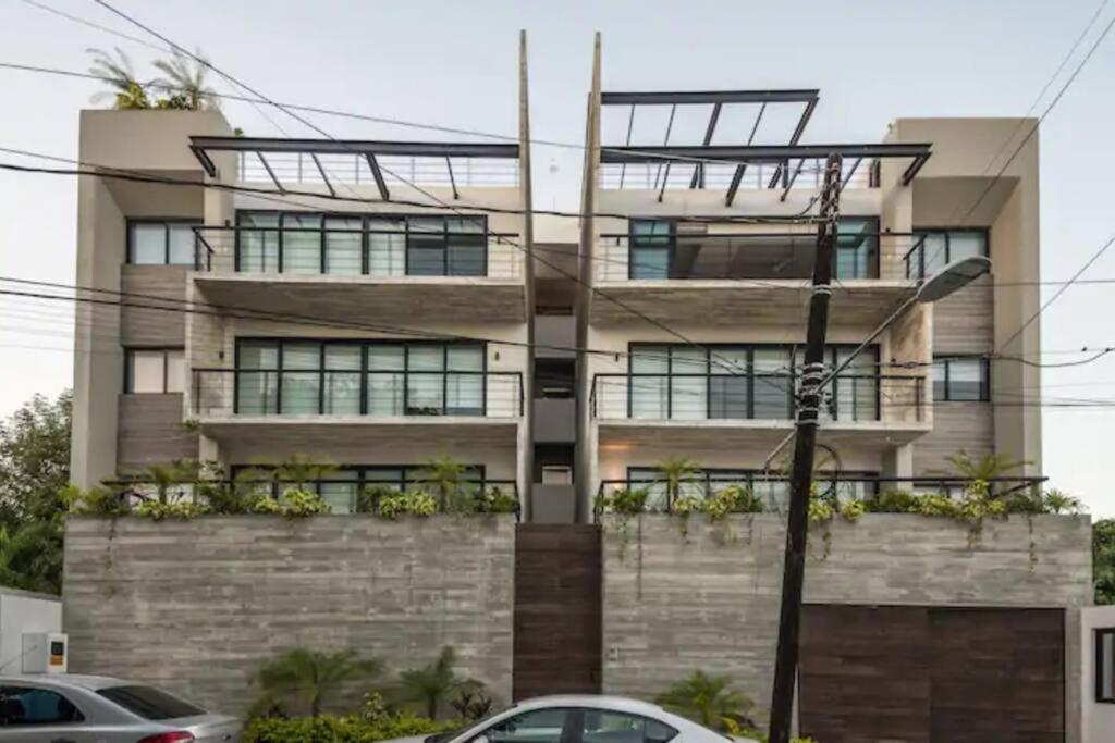 1F-Single Private bedroom in great location Cancun - Housity