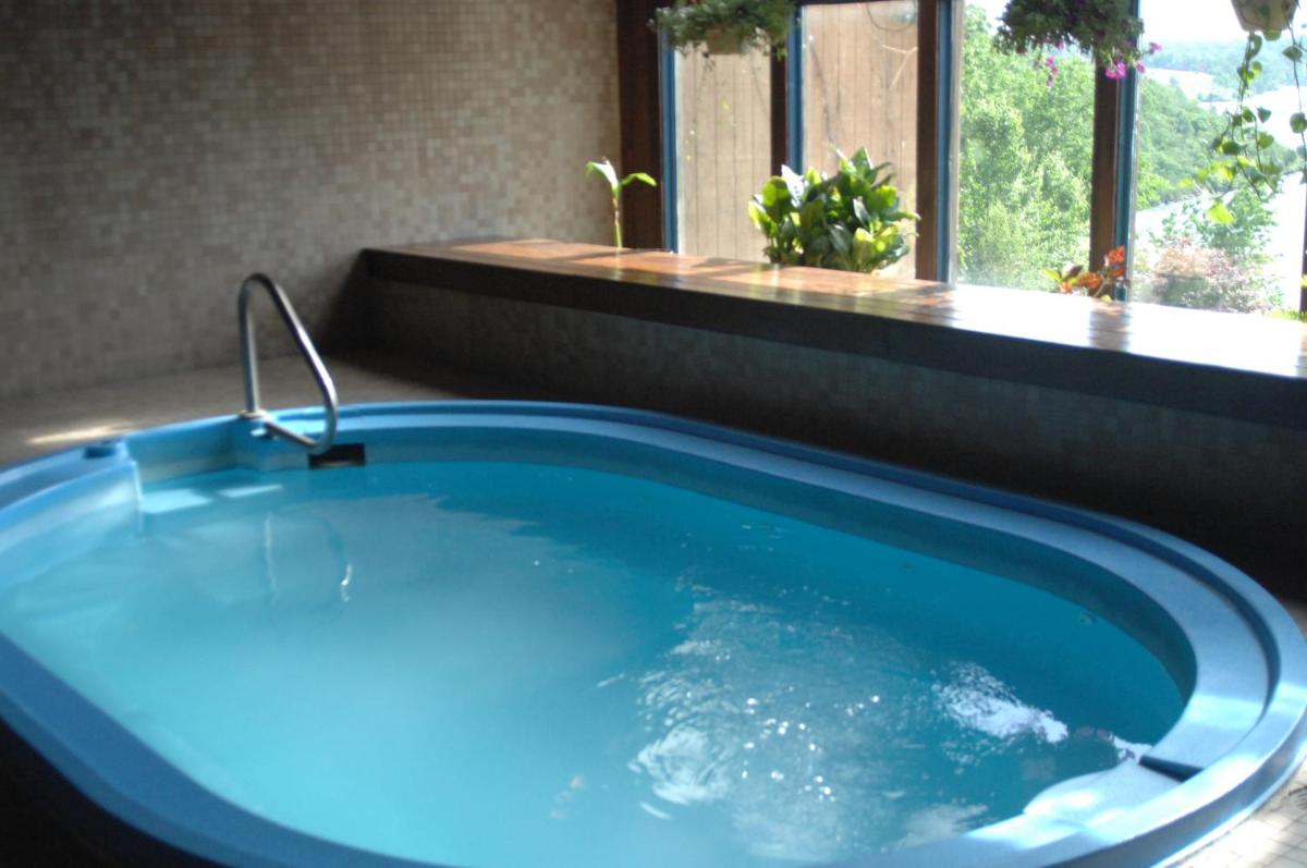 Inn at Grand Glaize - Housity