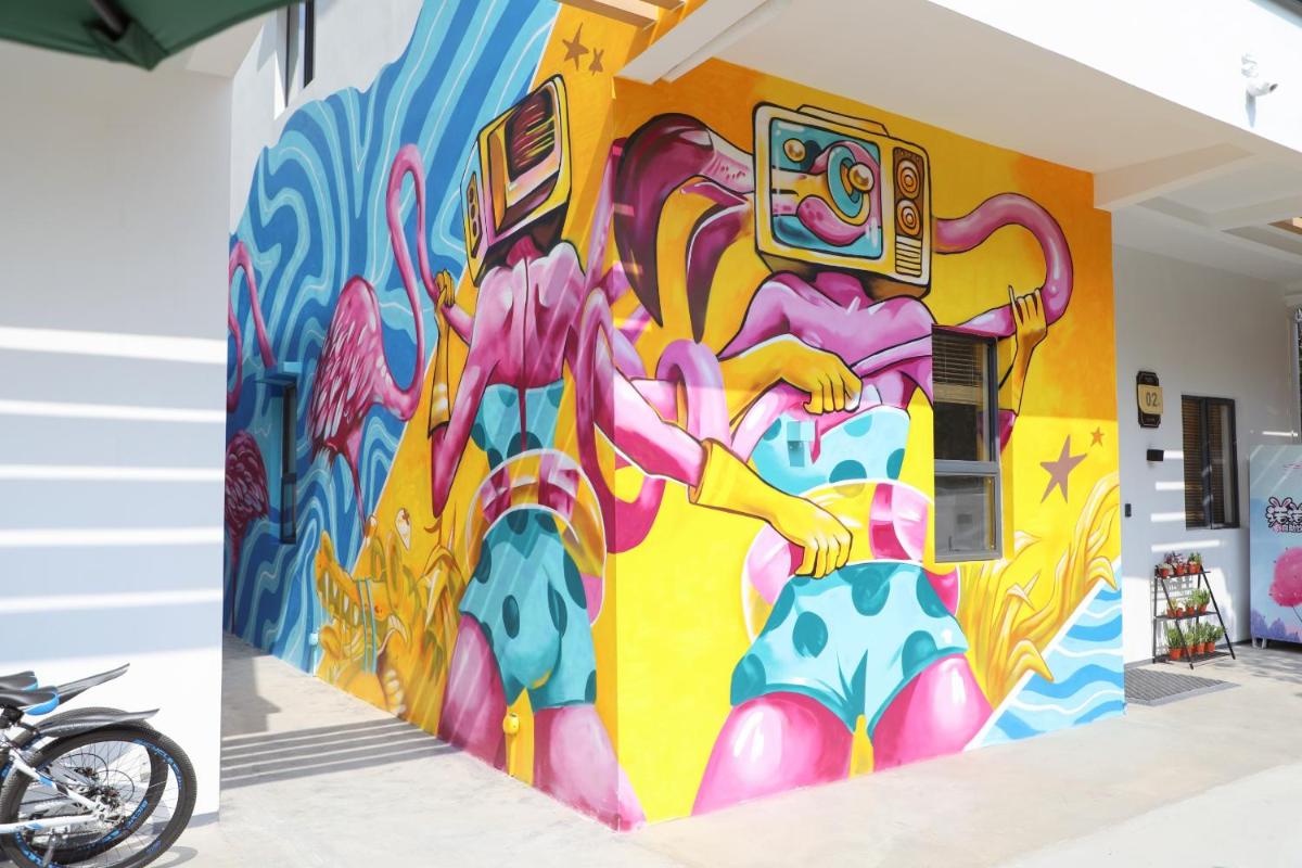红石花墅民宿(广州天人山水大地艺术园店) - Housity