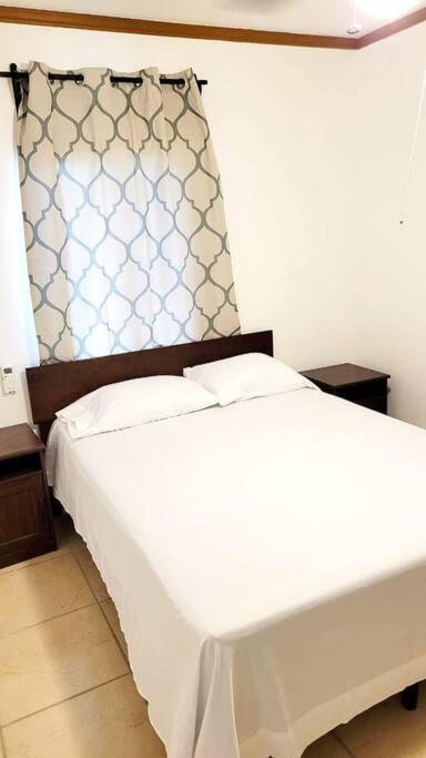 2 bedroom apartmen in the heart of west end! - Housity