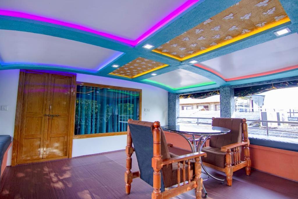 Suitetrails - Alleppey Boat House