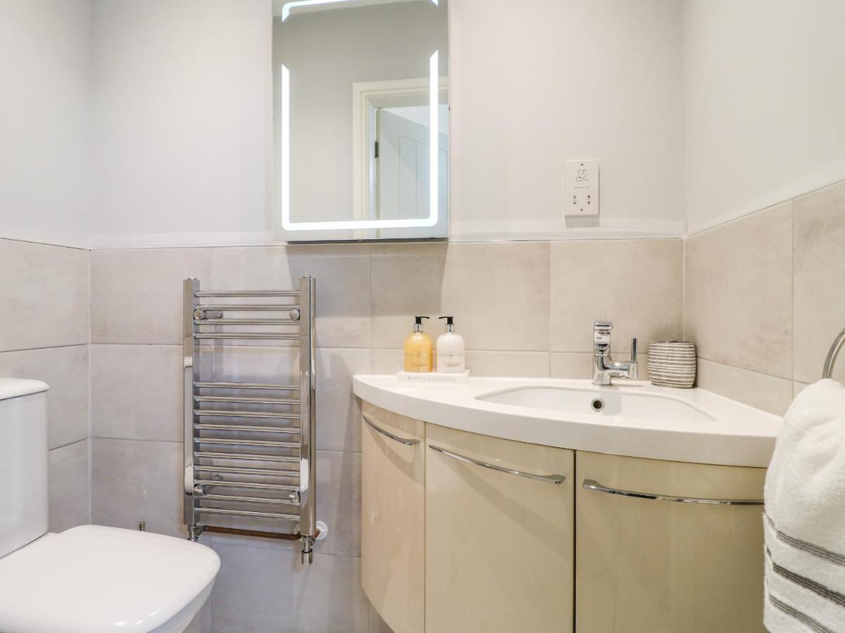 Churn Dash Cottage - Housity