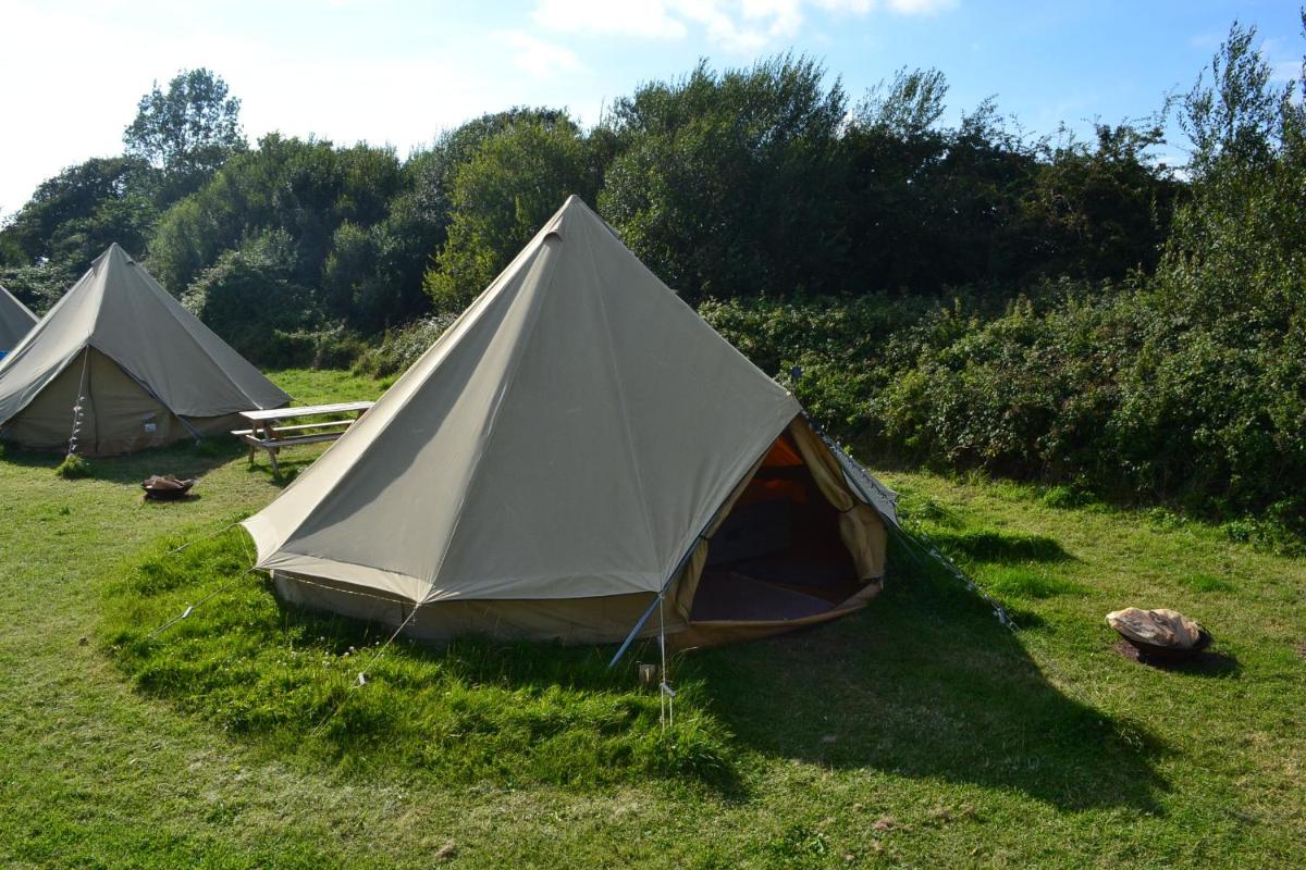 Rent a Tent - Housity