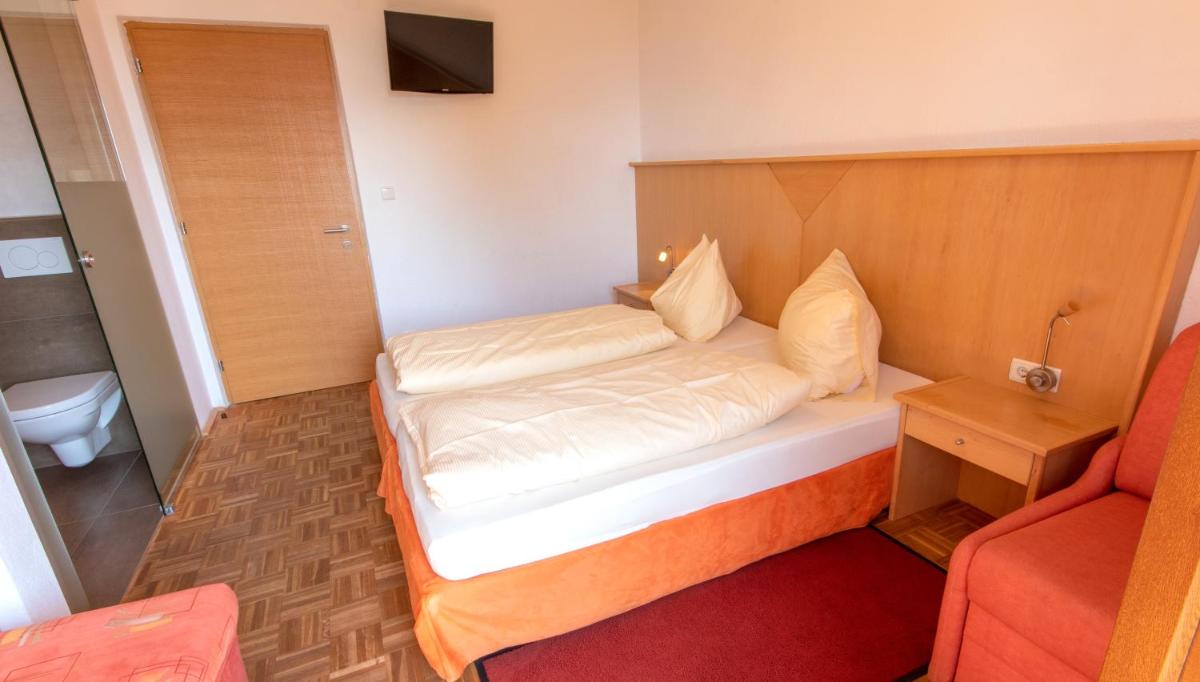 Café Pension Alpina - Housity