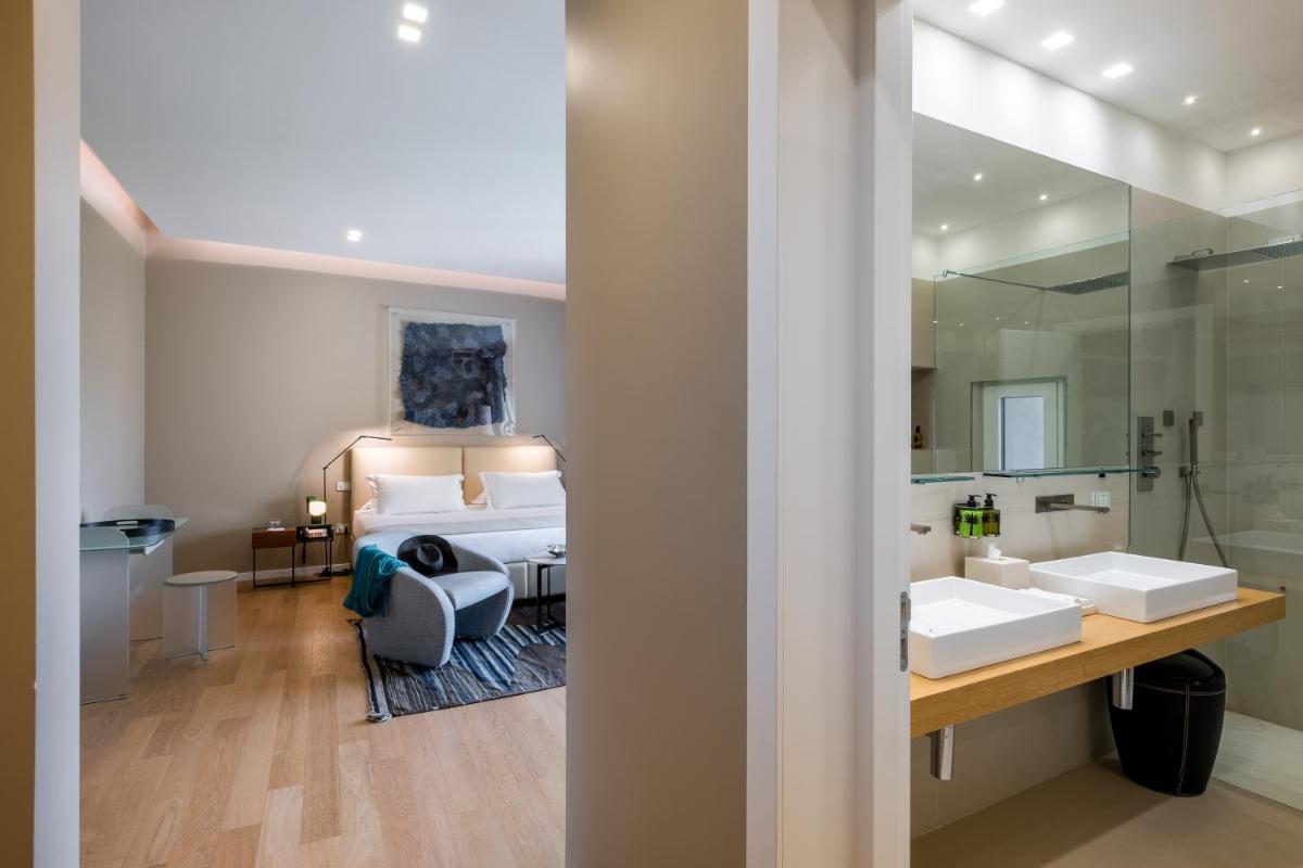 La Fiermontina Palazzo Bozzi Corso Hotel - Housity