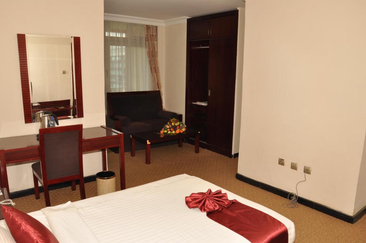 Kaleb Hotel - Hizvo