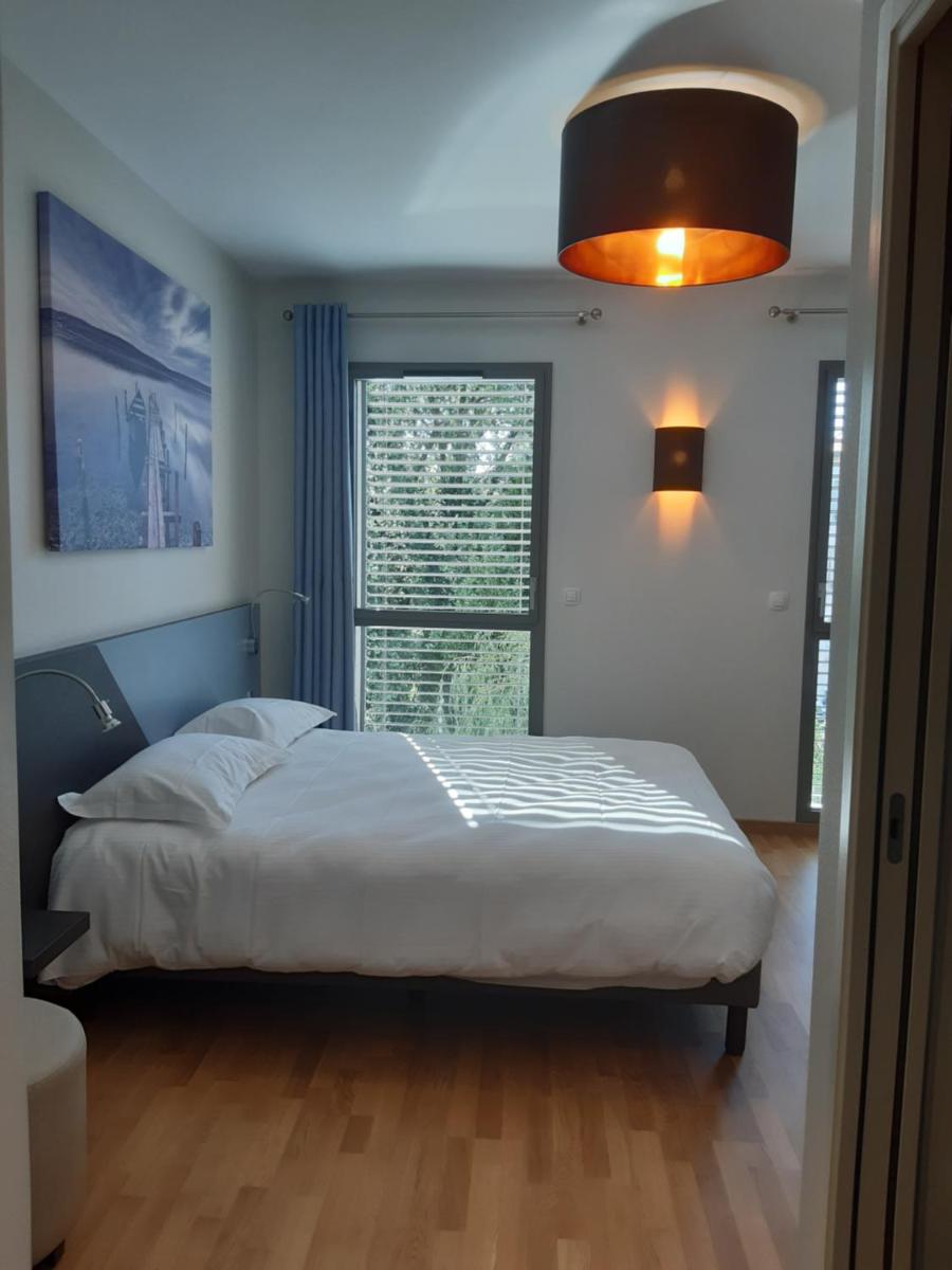 Logis Hotel du Parc-Restaurant - Le Rouget de Lisle - Housity
