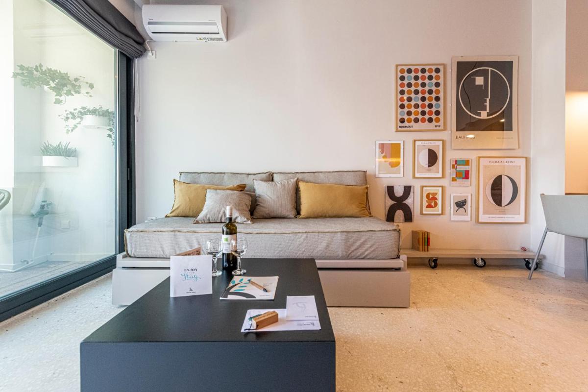 Suitetrails - Hidesign Athens The Getaway Apartments