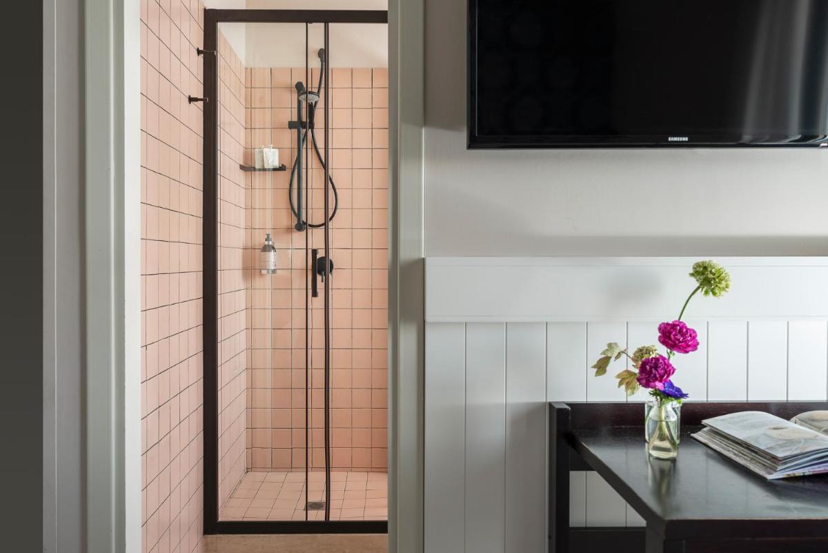 Hotel Villa Rosa Riviera - Housity