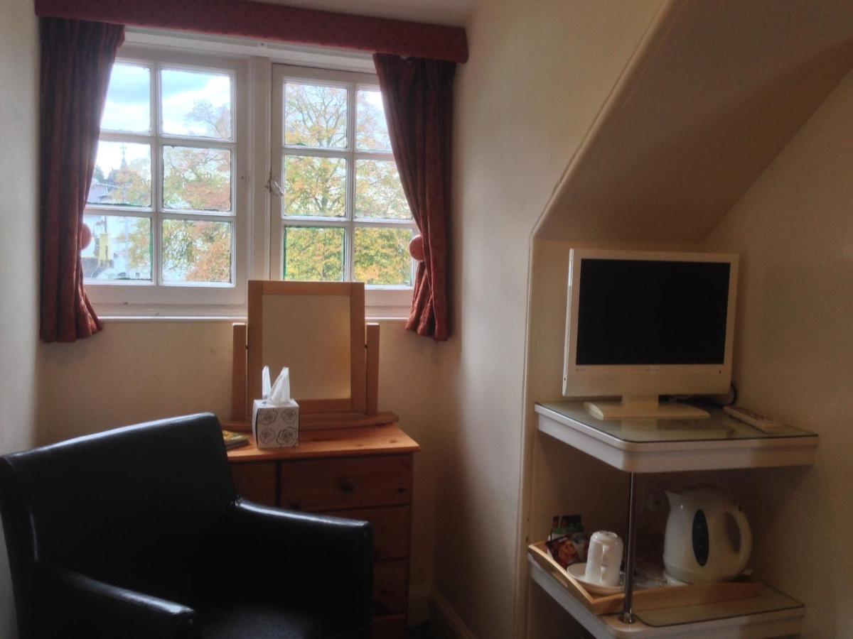 Highlander Inn - Housity