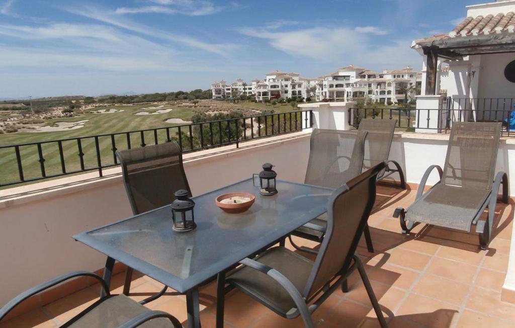 Lovely Apartment Overlooking Golf Course Lake - AO21622 - Housity