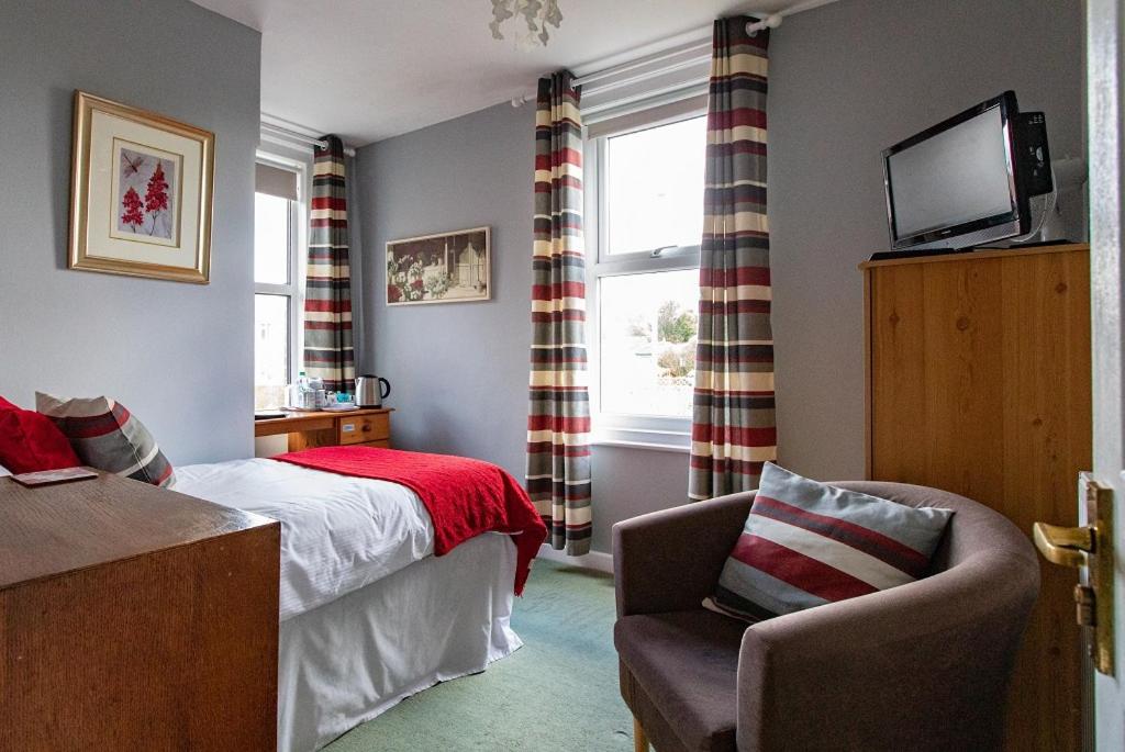 Aquila Heights Guest House - Housity