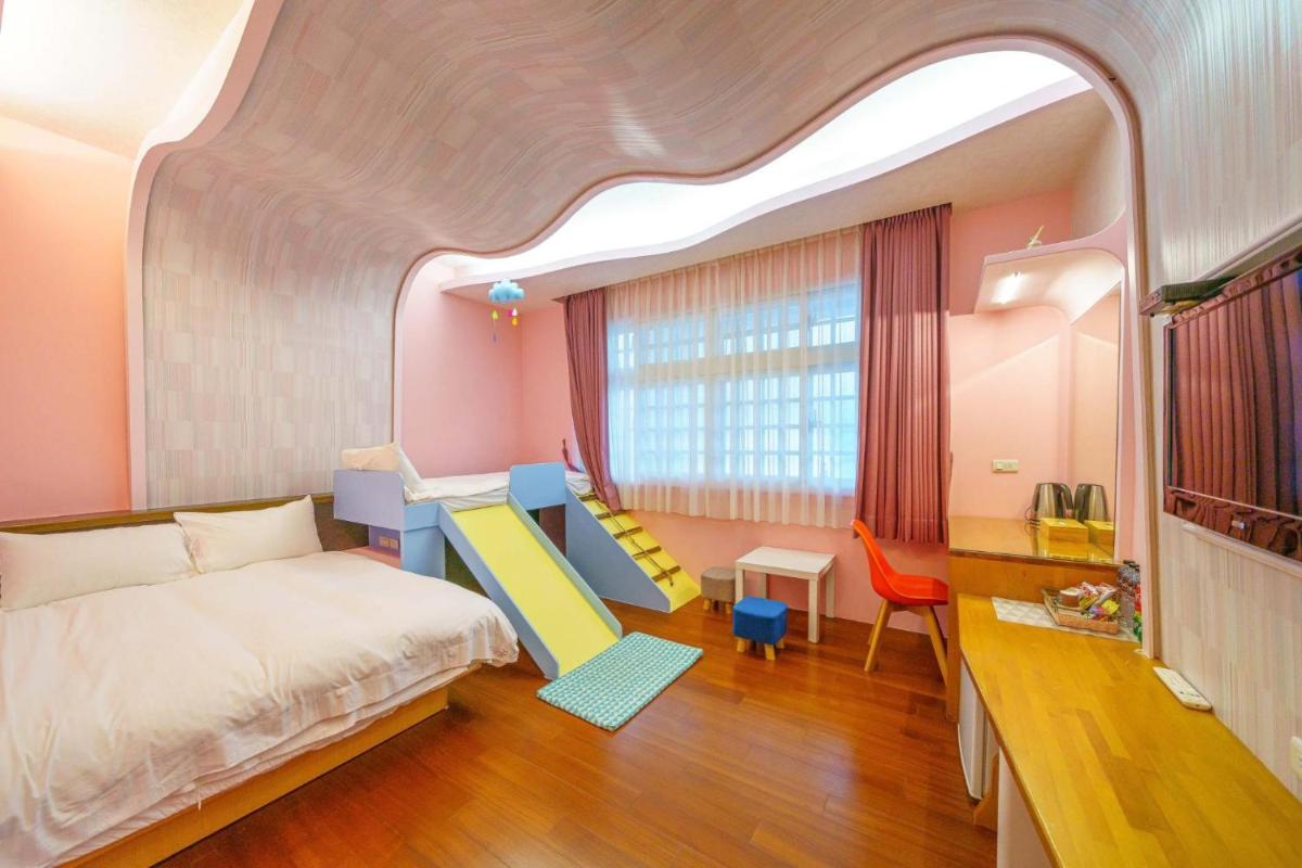 Honey House - Housity