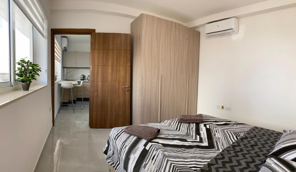 Suitetrails - Seaside Apartment in Gzira
