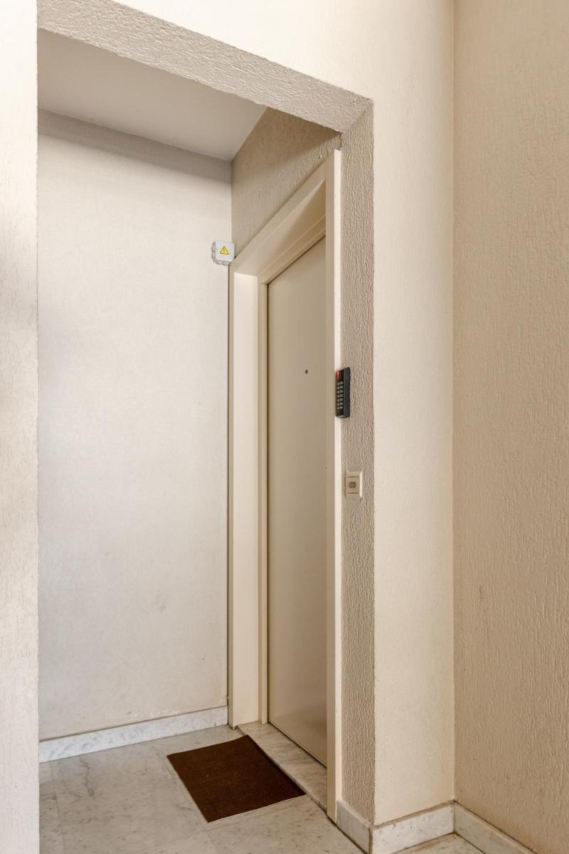 Luxe apt with parking & garden in wilrijk antwerp - Housity