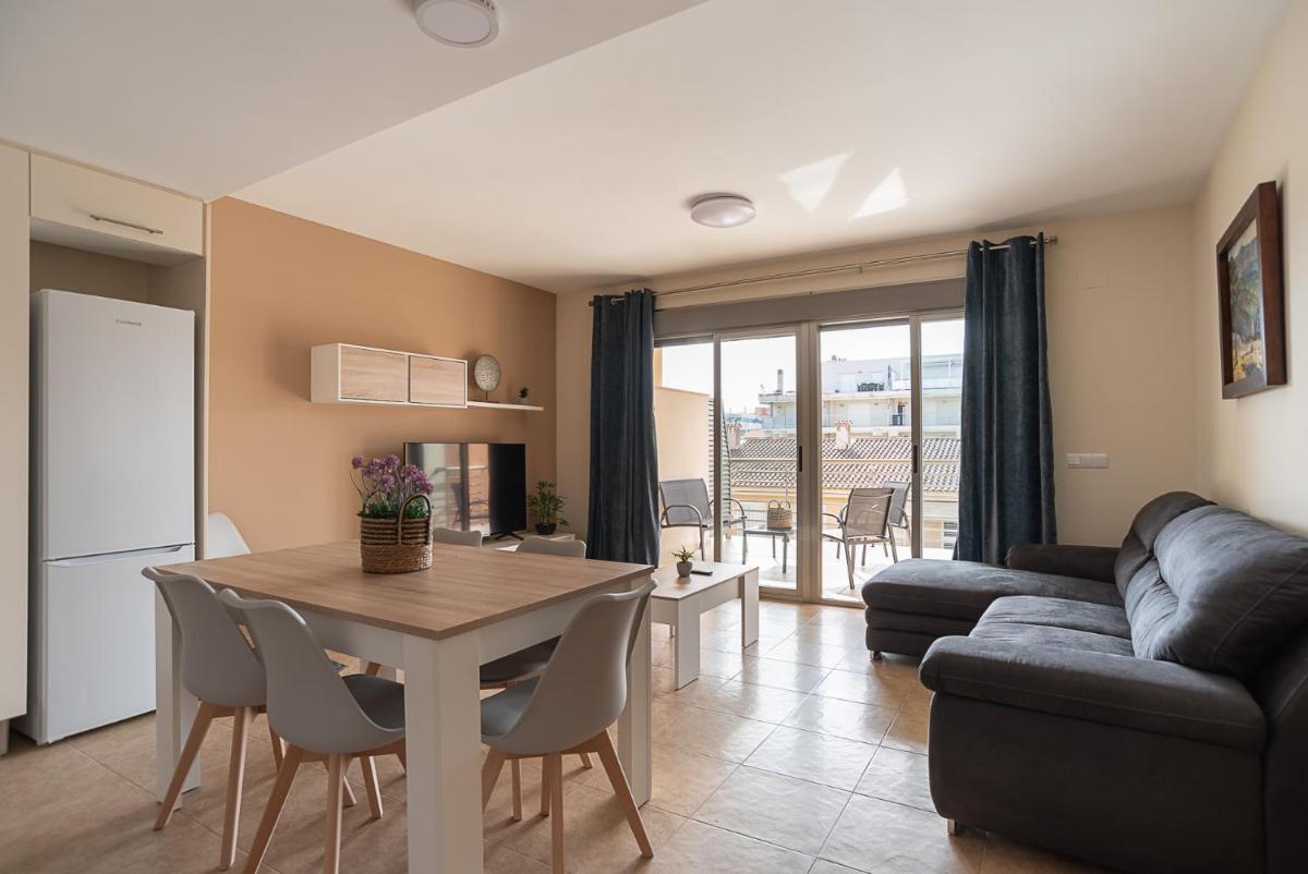 Nuevo apartamento con A A a 2 minutos de la playa MASBO 2 - Housity