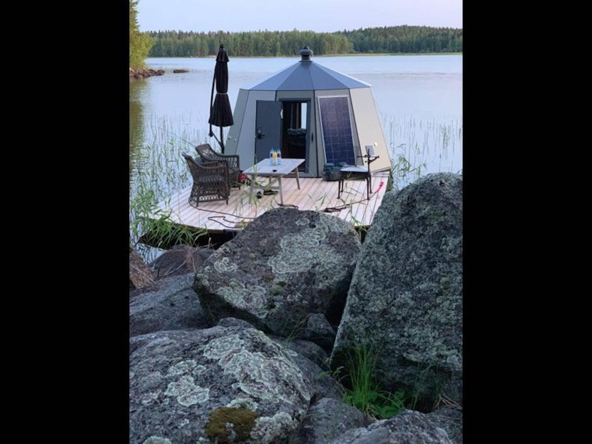 Suite with lake view for 2 guests - Peace Quiet Hotel in Jokkmokk Sweden - Housity