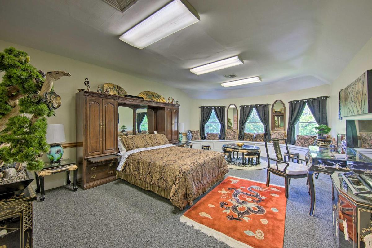 Luxurious Annville Home about 8 Mi to Hersheypark - Housity