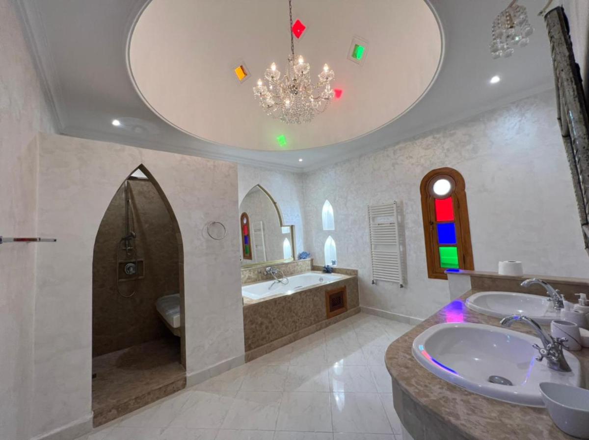 Villa privé 5 chambres avec piscine Marrakech - Housity