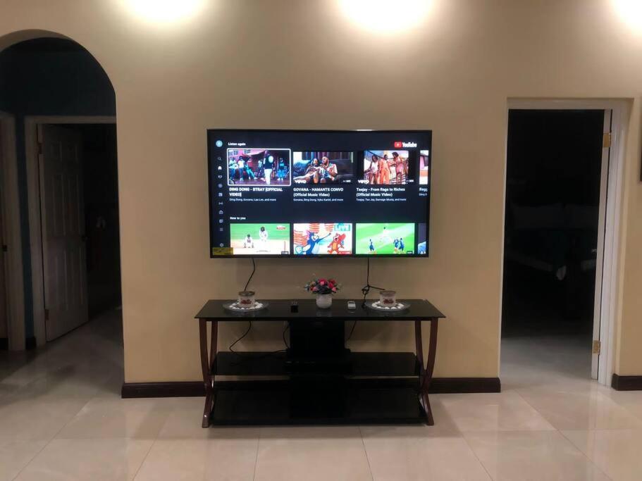Ocho Rios Vacation Cottage - Housity