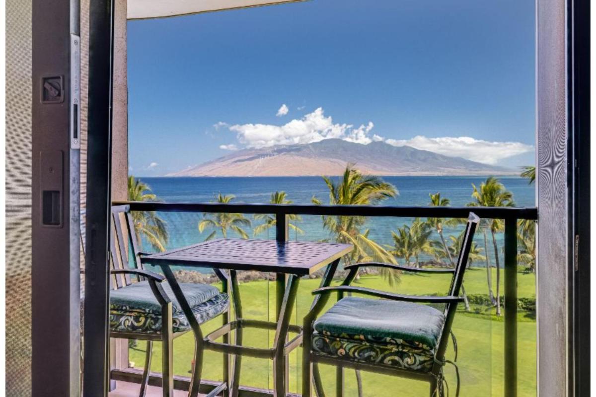 Kihei Surfside #609 by Ali'I Resorts - Housity