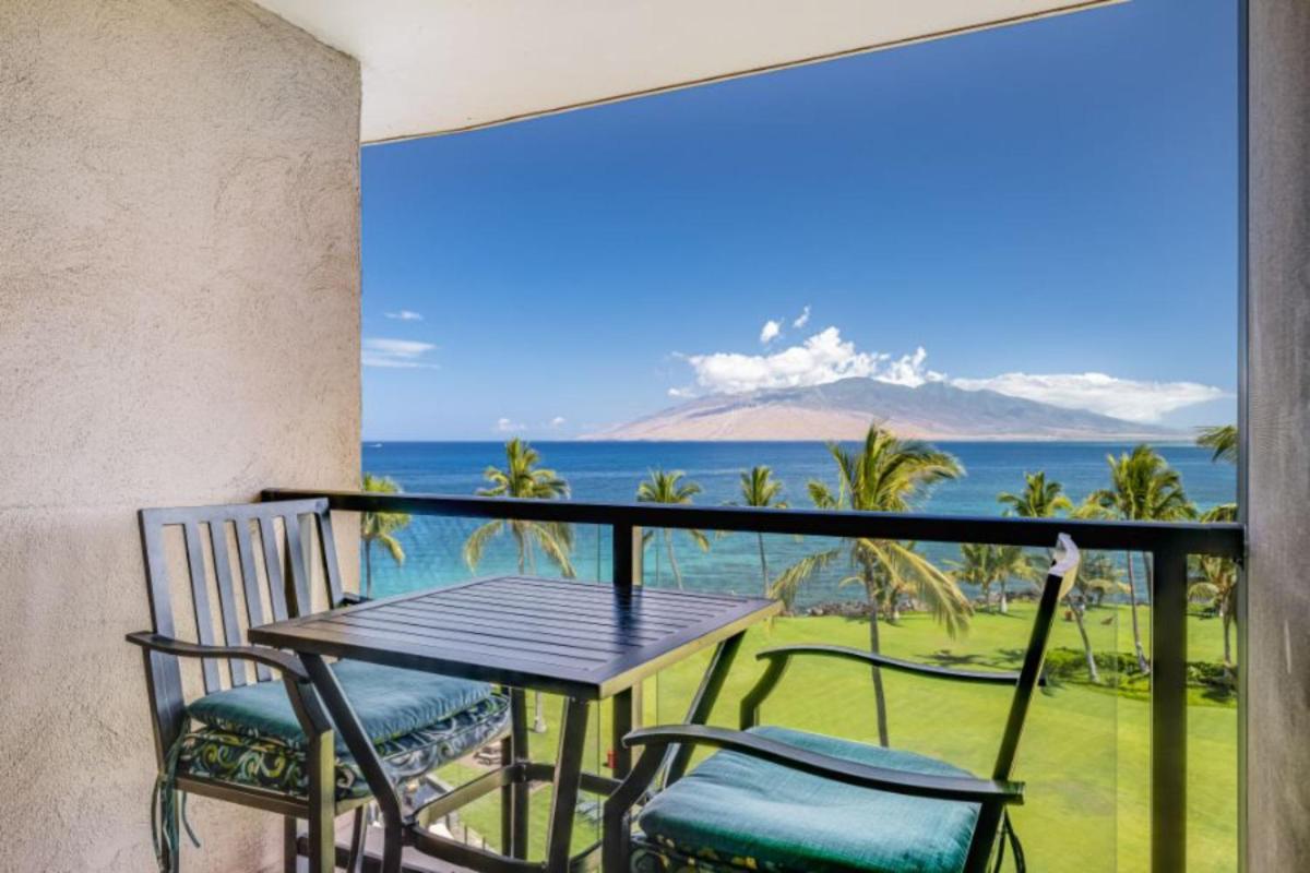 Kihei Surfside #609 by Ali'I Resorts - Housity