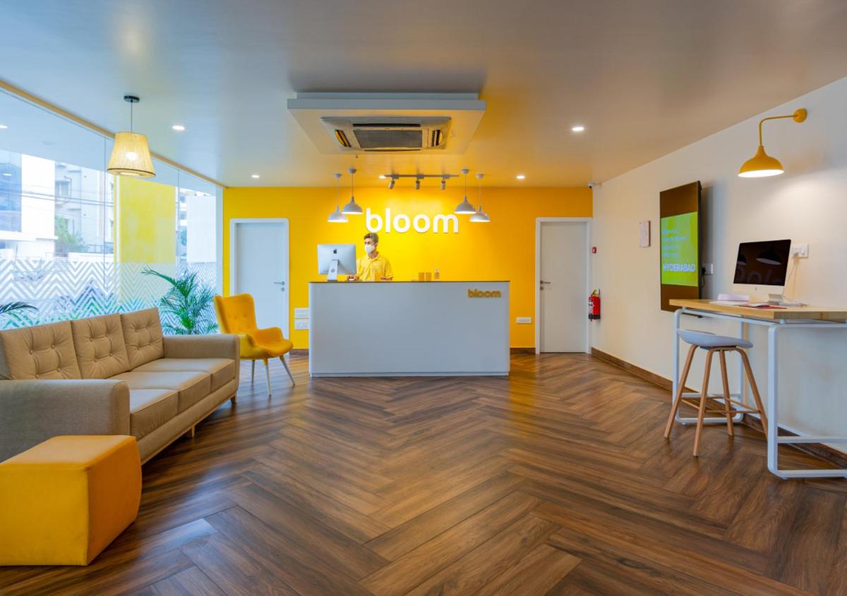 Suitetrails - Bloom Hotel - HITEC City