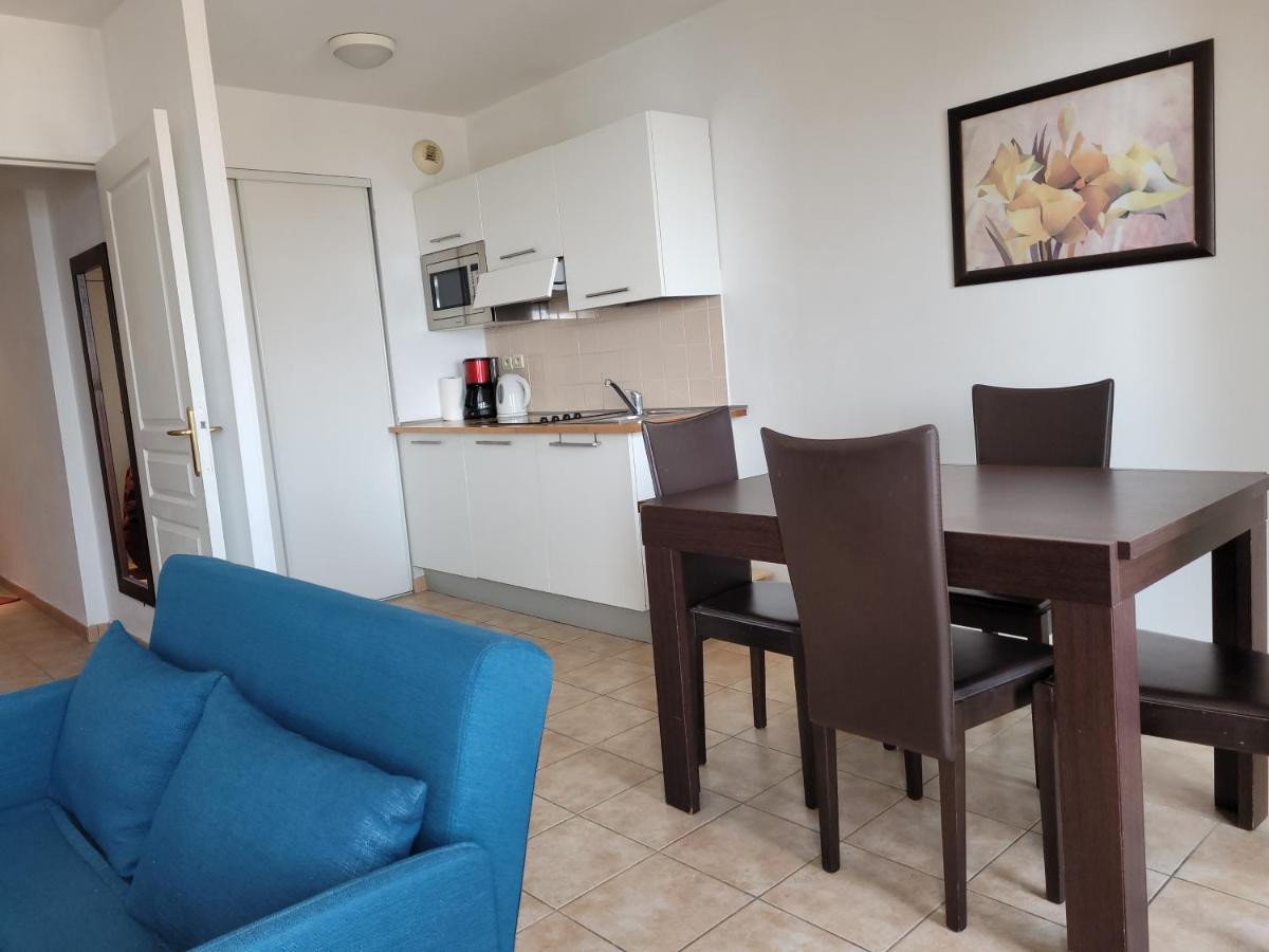 MONACO BEACH CENTER - Housity