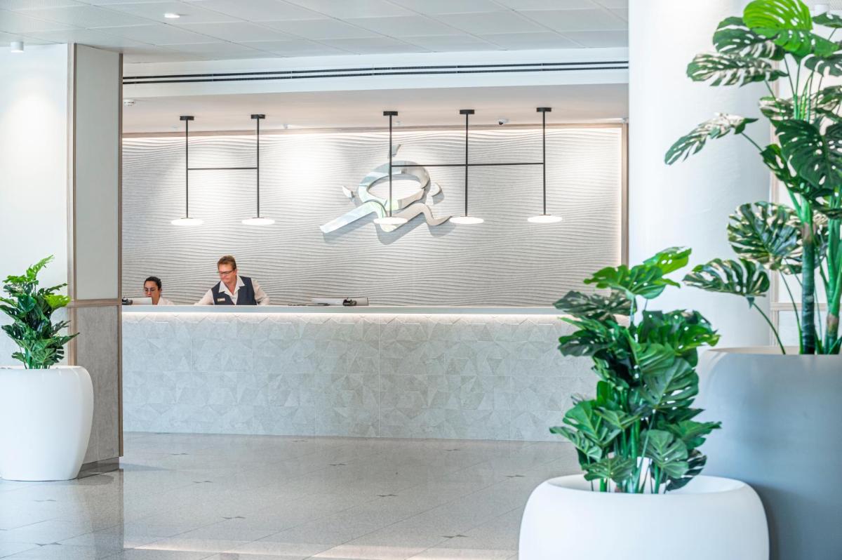 Clientes alojados en Aparthotel Costa Encantada