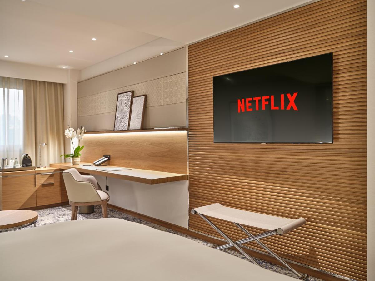 Una televisión o centro de entretenimiento en InterContinental Barcelona by IHG