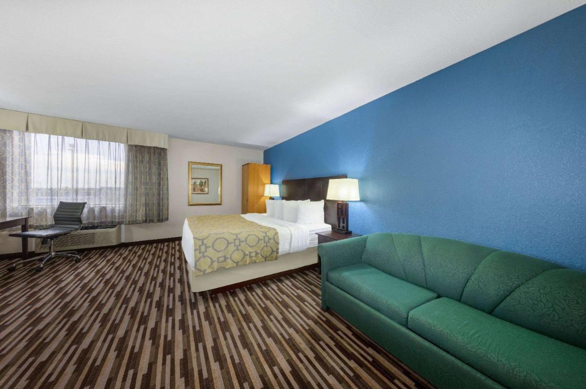 Baymont by Wyndham Springfield South Hwy 65 - Housity