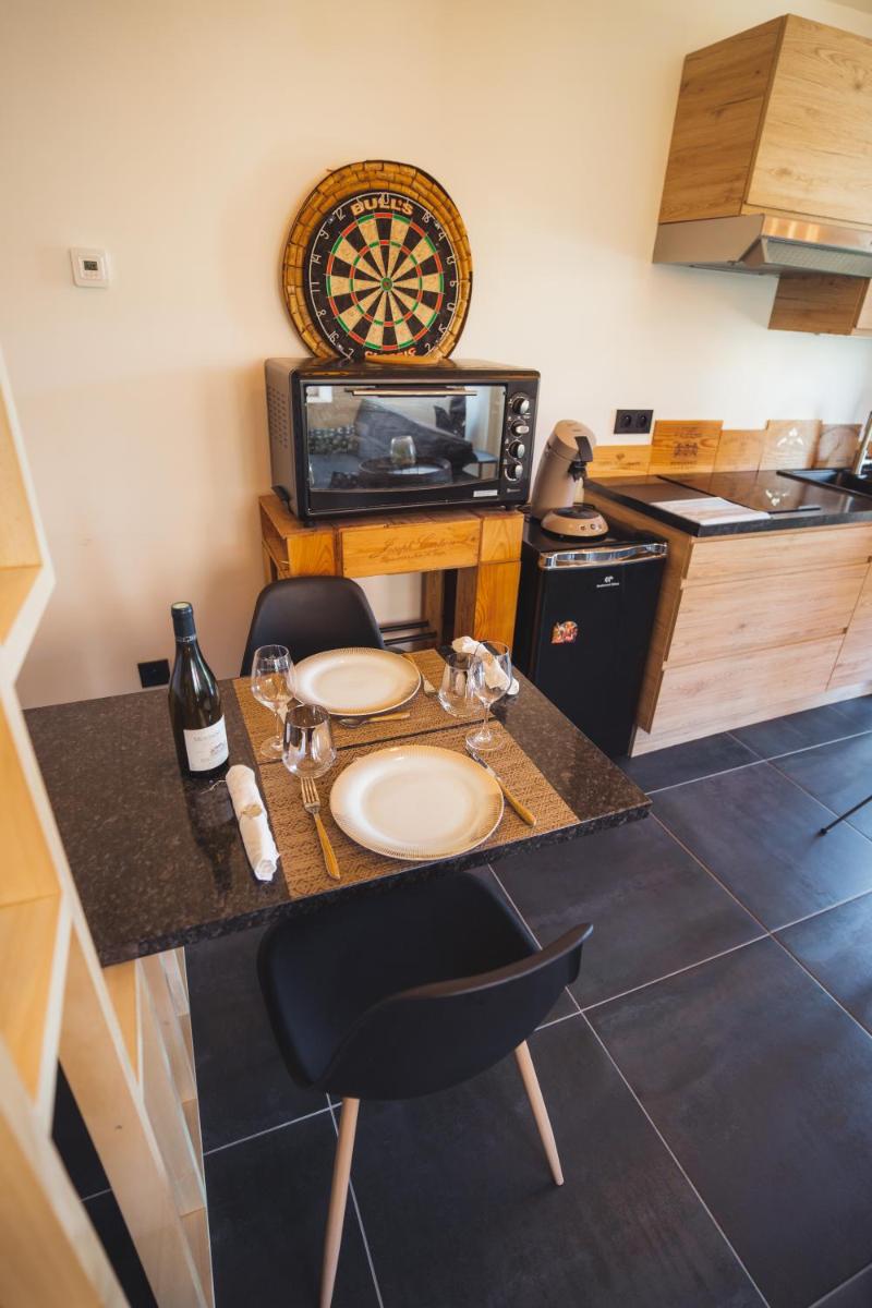 House Wine&amp;Montagny - BY PRIMO C0NCIERGERIE - Housity