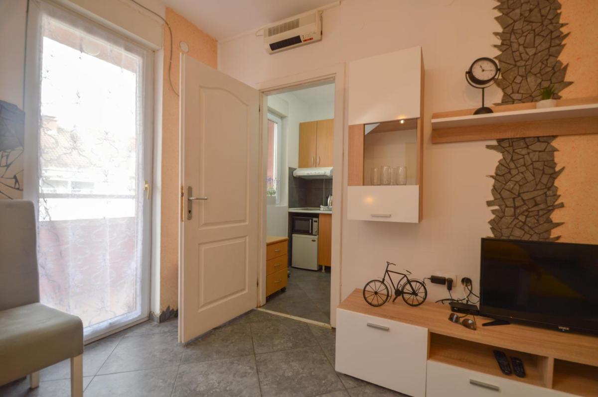 Misha Studio - Cozy place to stay in Novi Sad - Housity
