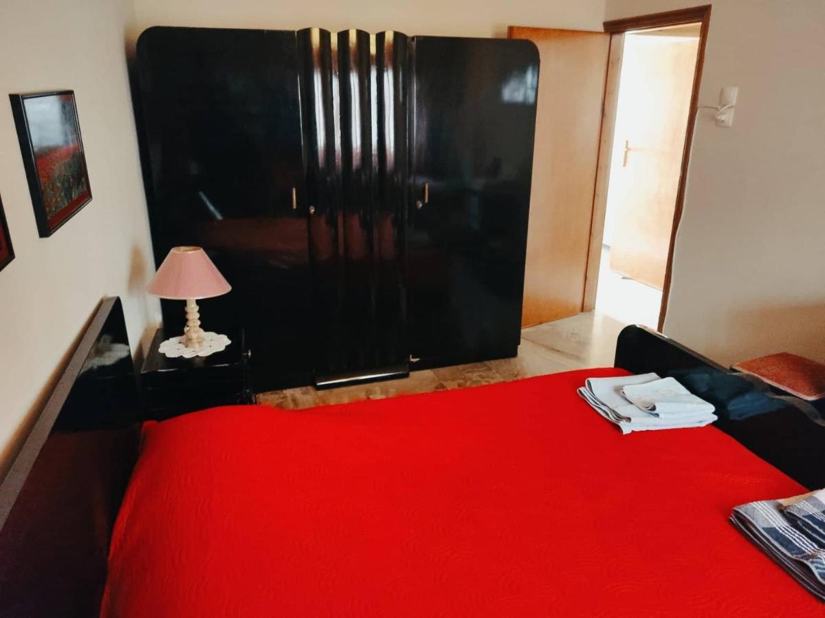 ELATA HOUSE - Housity