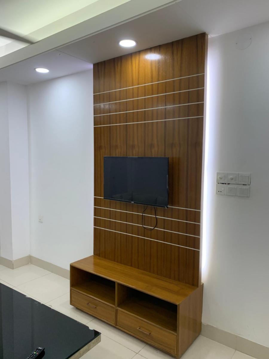 Captivating 2-Bed Apartment in Dhaka - Housity