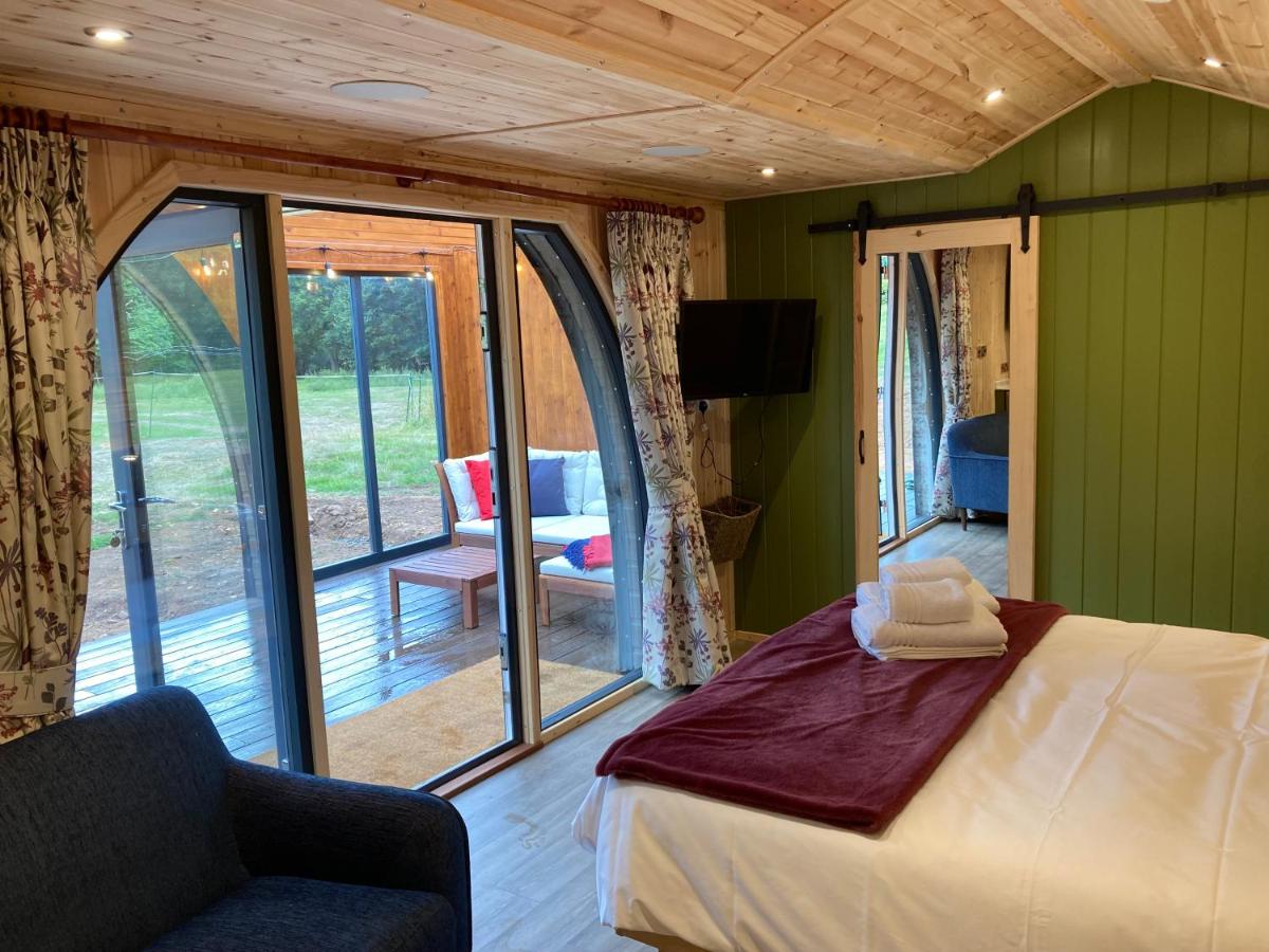 Bedrule Old Manse Glamping - Housity