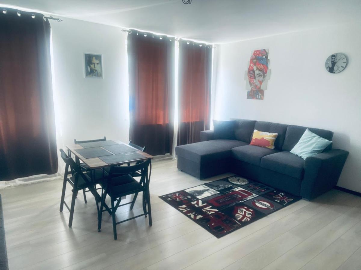 Tourist Apartment 1 - Housity