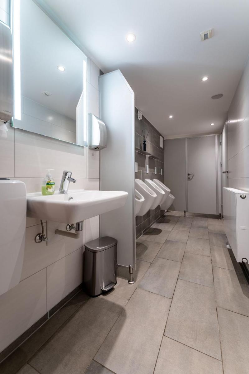 Hotel Reussischer Hof - Housity