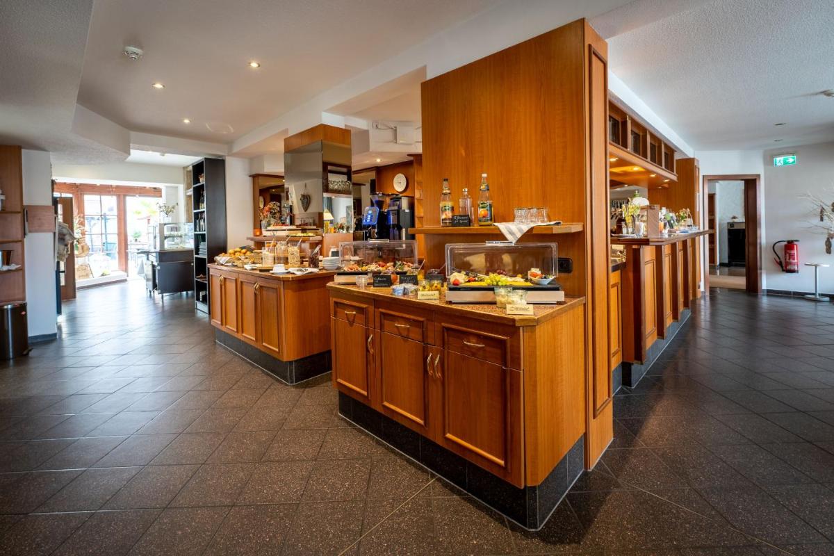 Hotel Reussischer Hof - Housity
