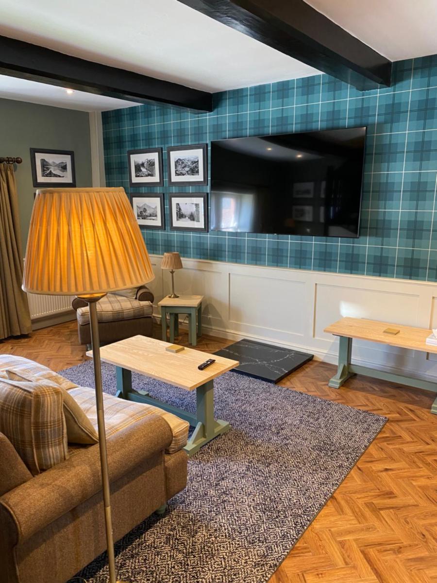 Irton Hall - Housity