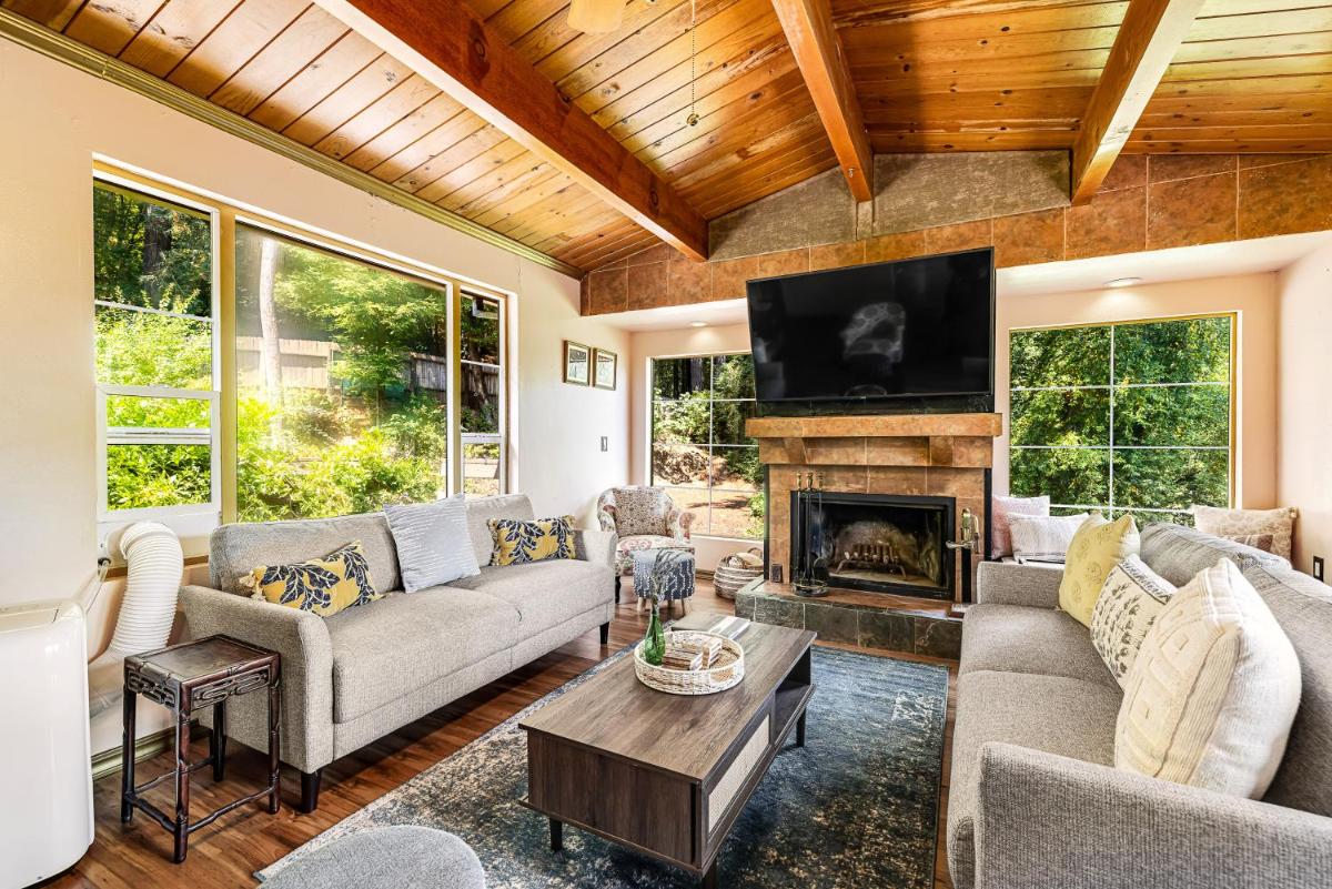 Russian River Rendezvous - Housity