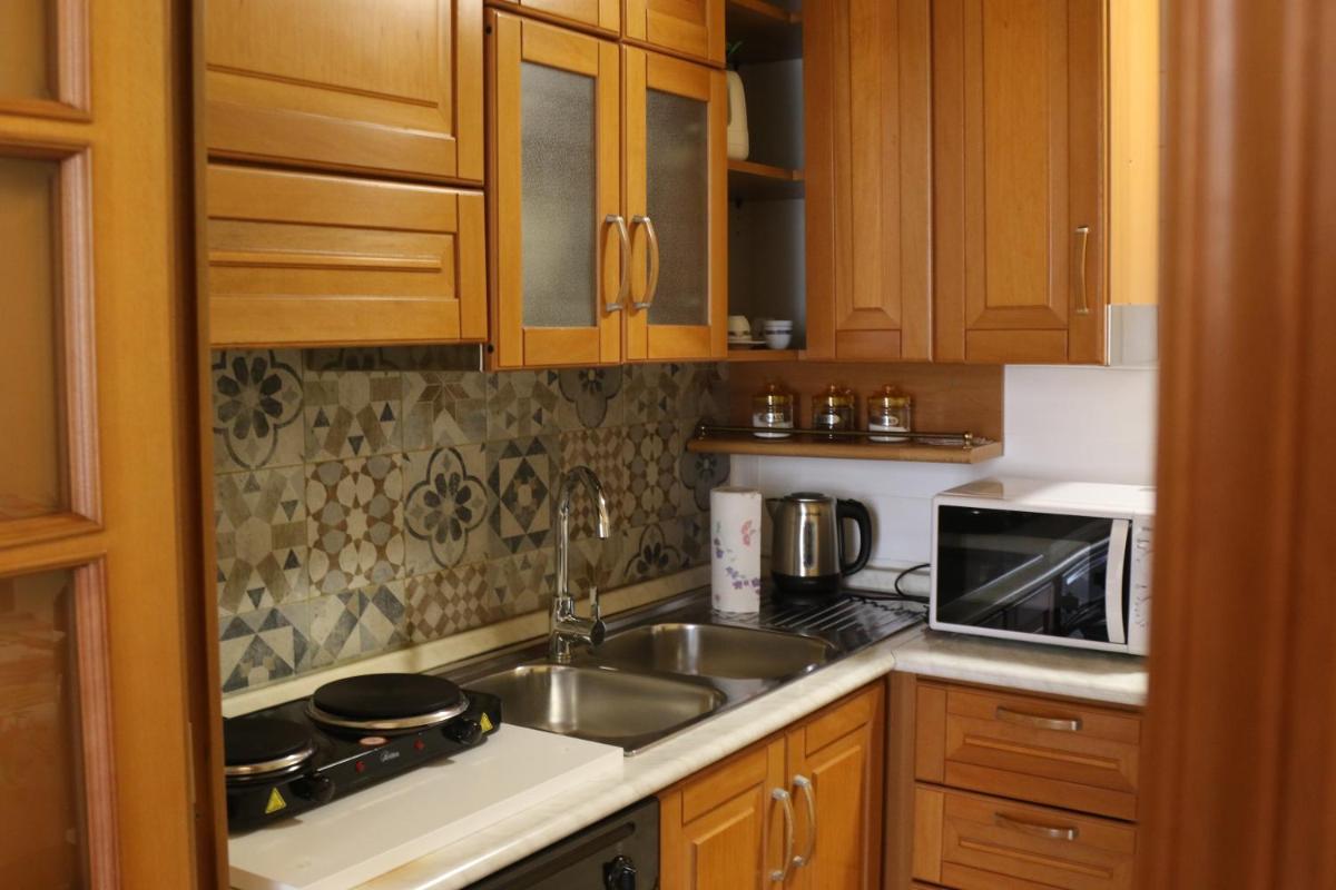 HOLIDAY HOUSE NEL CUORE DI BARI - Housity