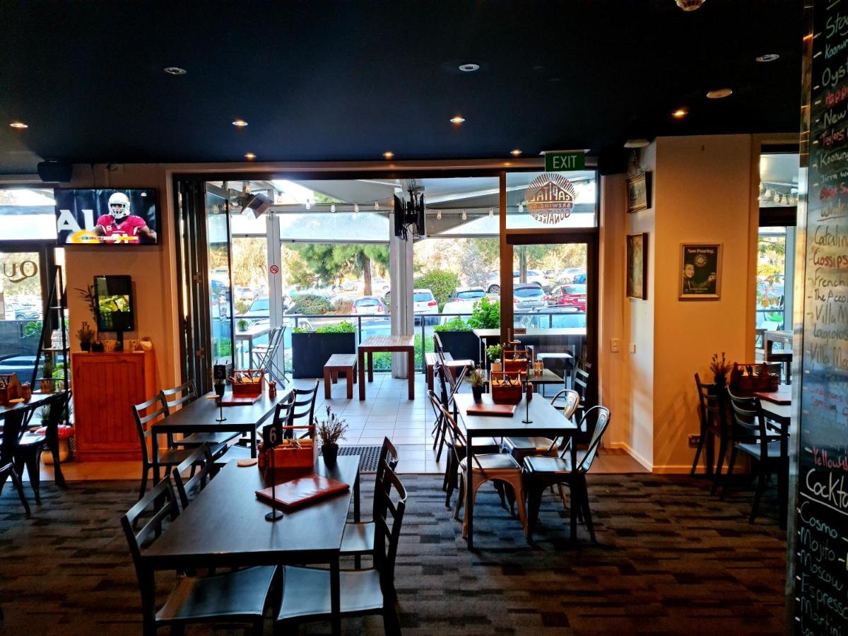 Qure Restaurant and Apartments Canberra Bruce - Hizvo