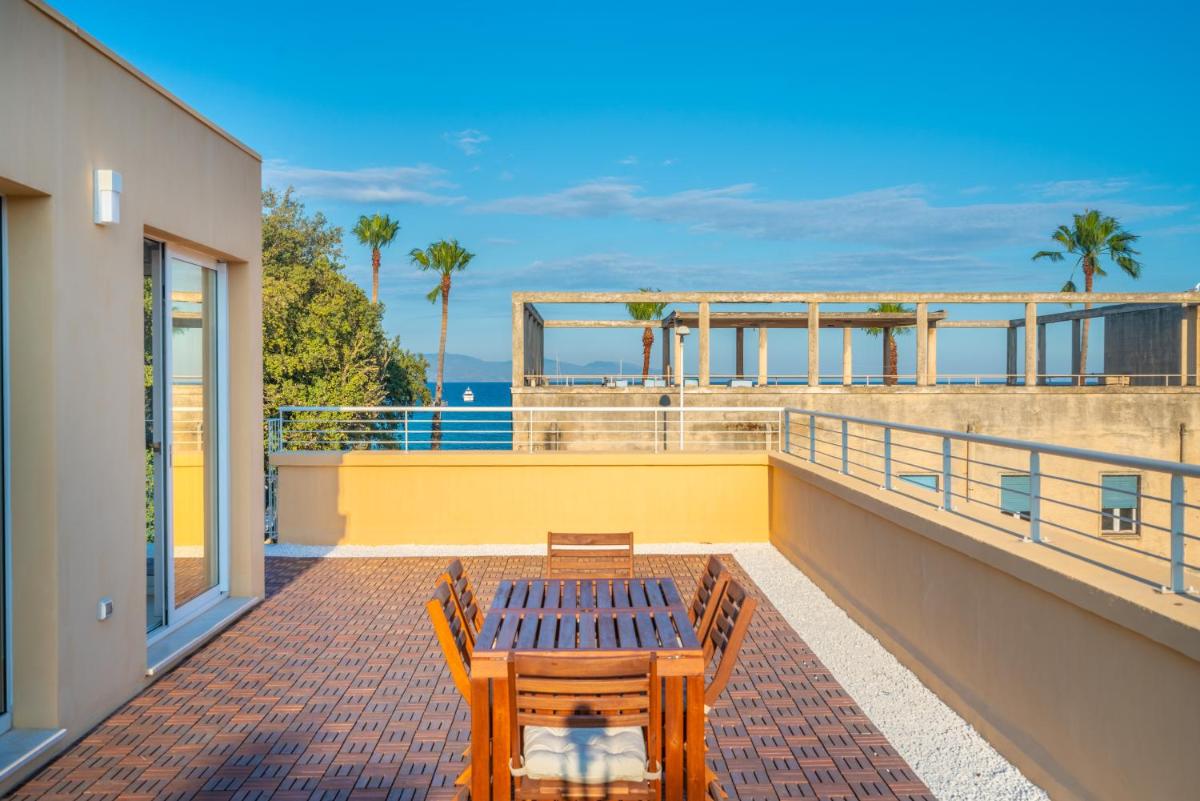 Terrazza Sella Del Diavolo - Vista Mare - WiFi AC - Housity