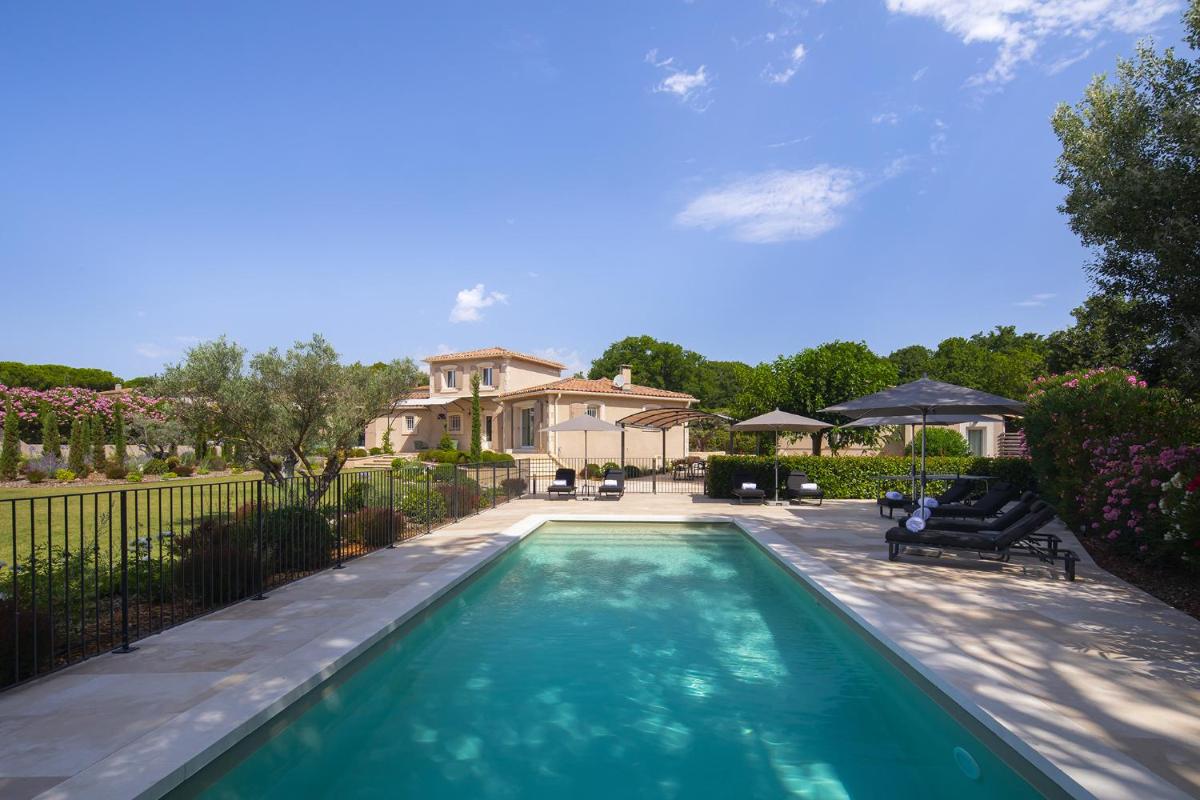 Piscine de l'établissement Le Vallon de Valrugues Hotel Spa & Villas ou située à proximité