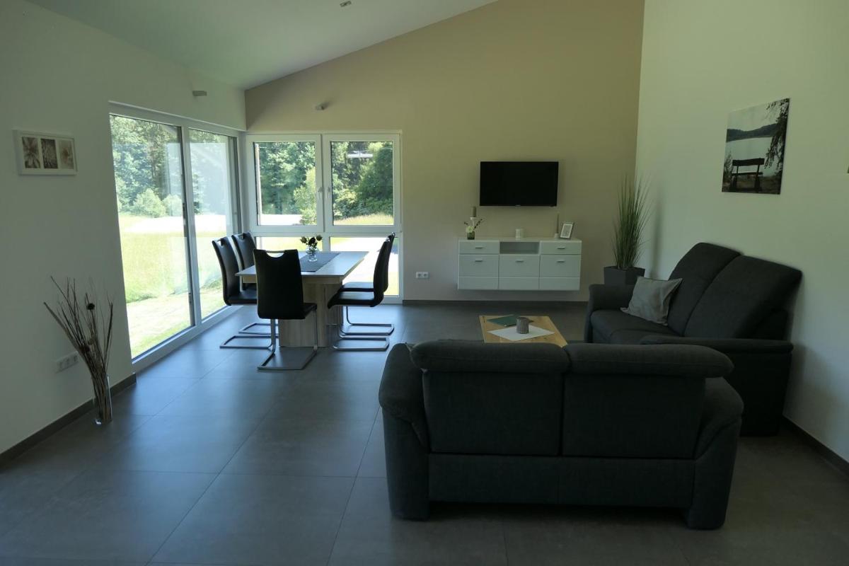 FEWO Hof Elbbachtal - Housity