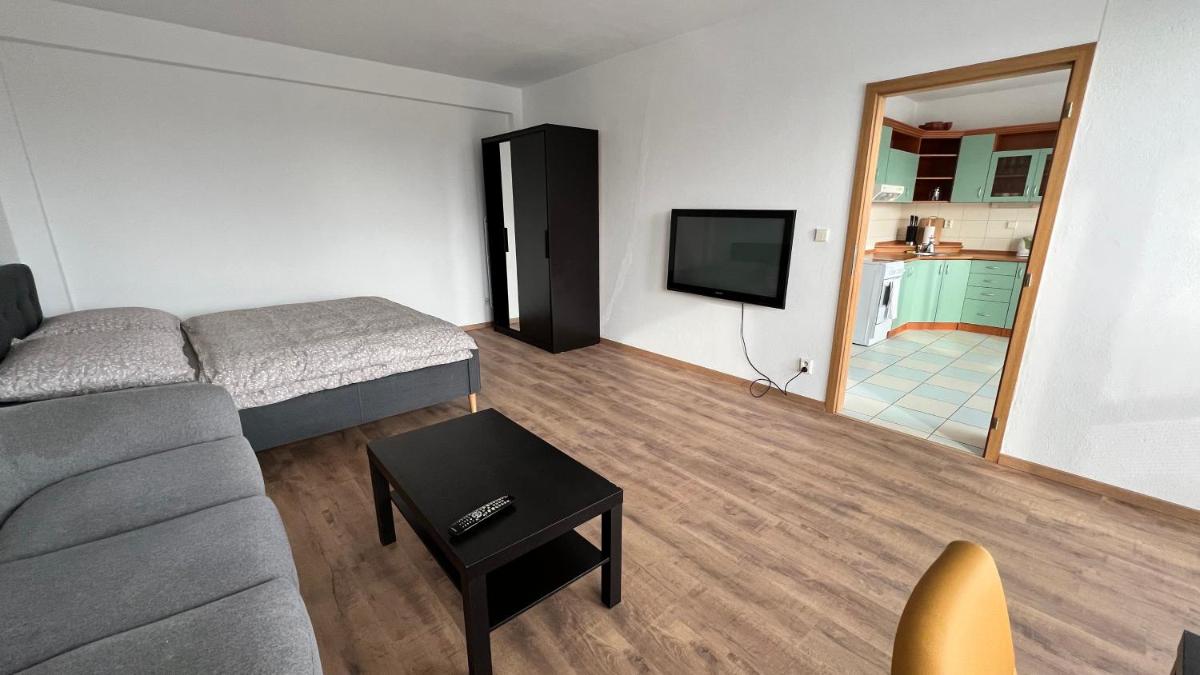 1 room Apartment with balcony, Dolezalova street - Housity