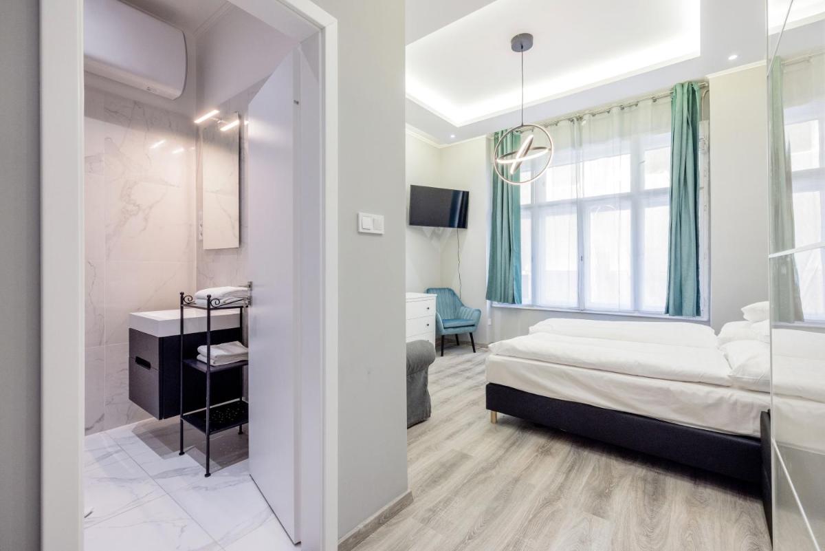 A Golden Star Modern Luxury Apartments and Rooms Budapest - Housity