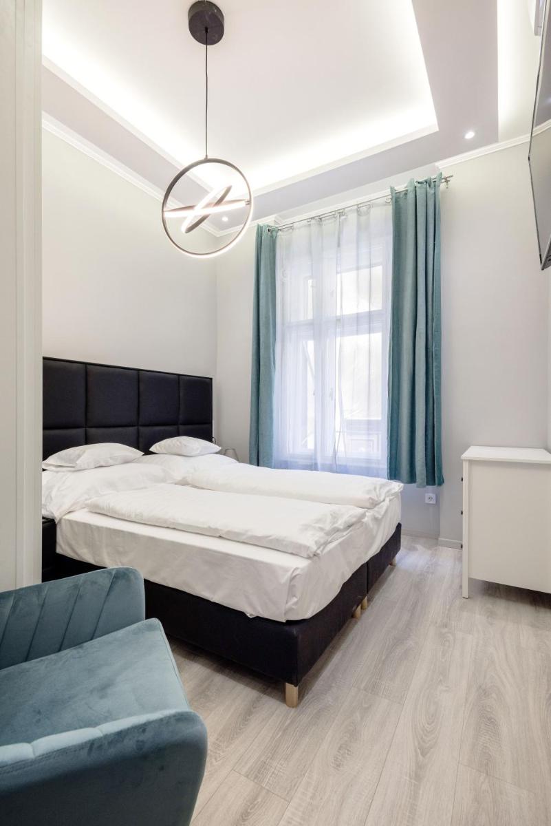 A Golden Star Modern Luxury Apartments and Rooms Budapest - Housity