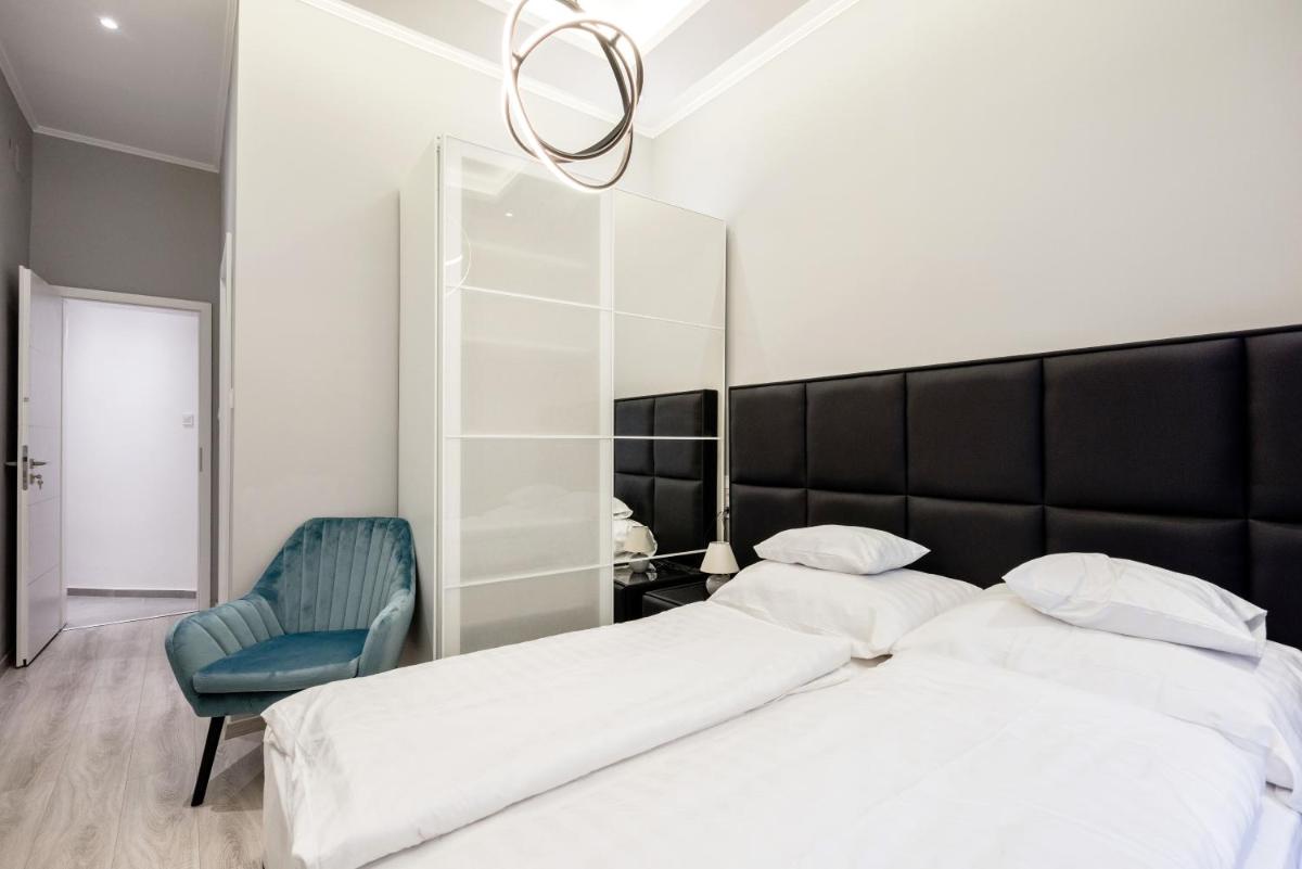 A Golden Star Modern Luxury Apartments and Rooms Budapest - Housity